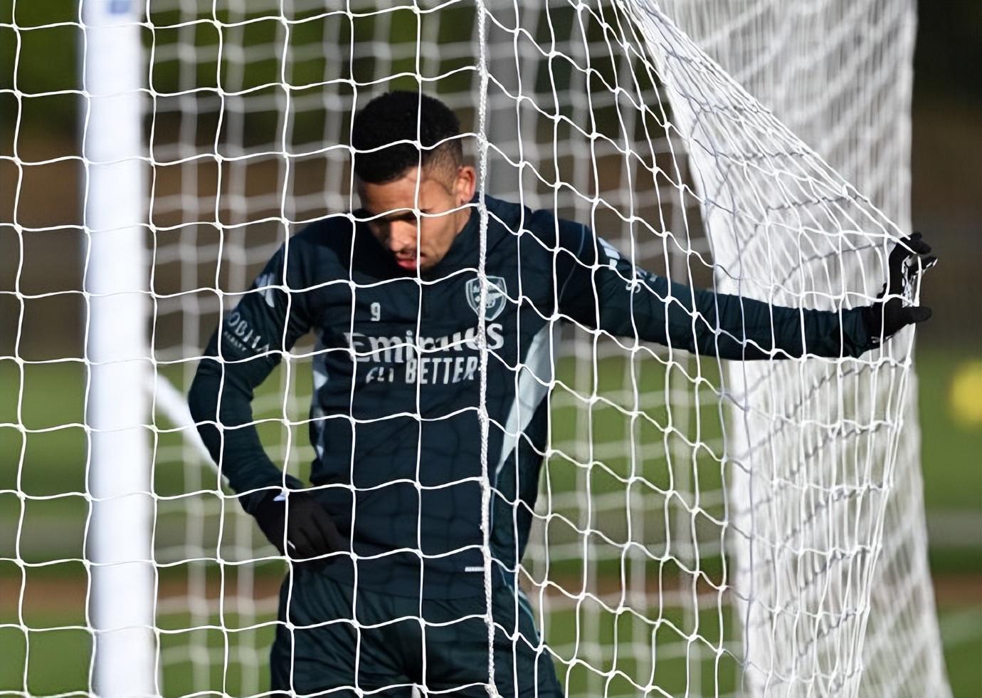 半岛体育网址-英超诺丁汉森林VS阿森纳，保级战主队争平局，枪手连续客战疲惫