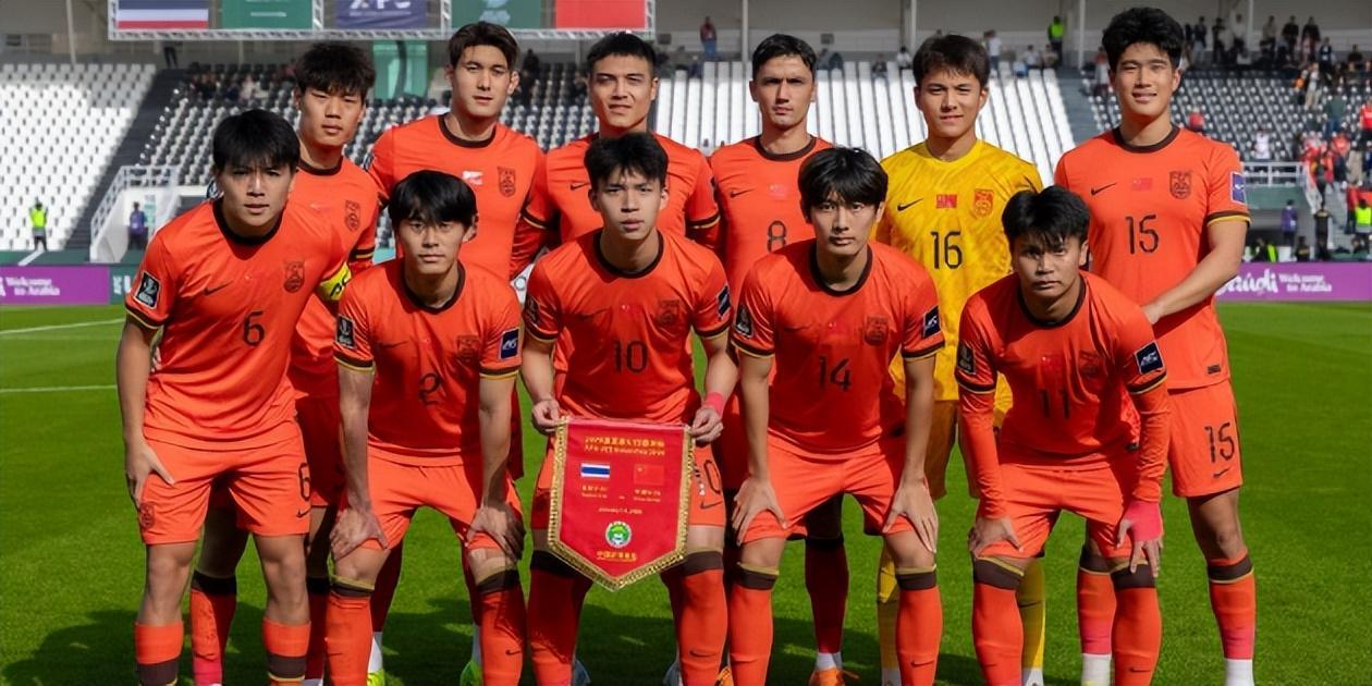 半岛体育-U23国足VS日本：带刀后卫坐镇，徐彬领衔中场，蒯纪闻+王钰栋冲锋