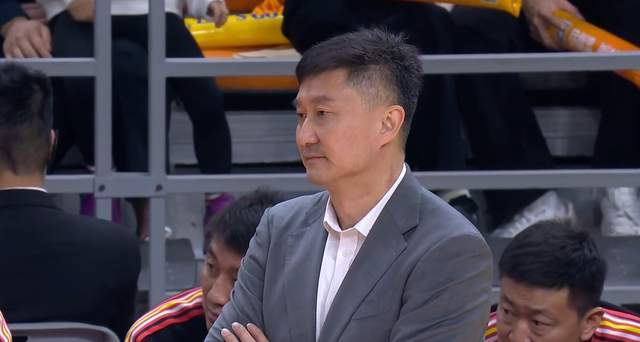 半岛体育在线-杜锋下课回归北京家庭？一切尘埃落定，广东完成官宣，去向曝光