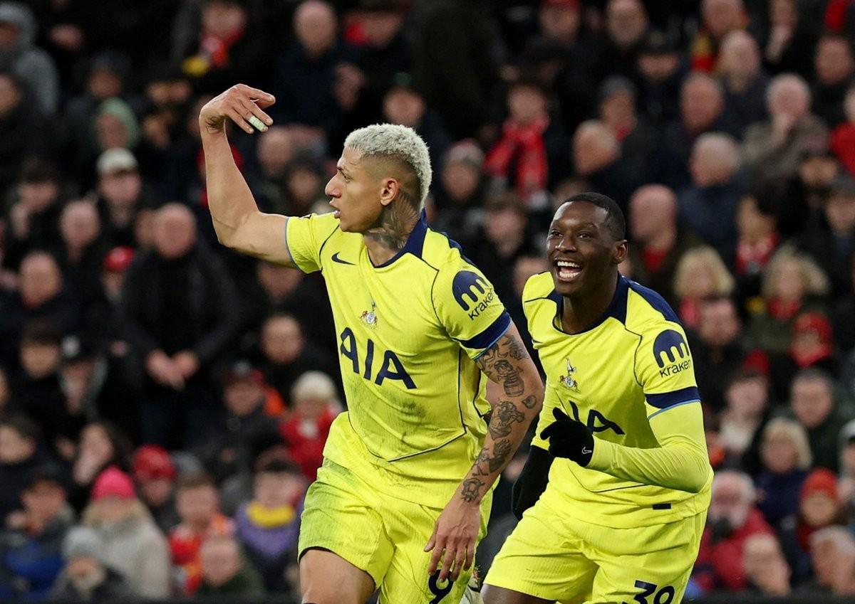 半岛体育在线-里沙利松英超客战利物浦已打入5球，仅次于安迪-科尔